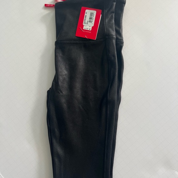 NWT Spanx Faux Leather Leggings XS - Picture 2 of 2